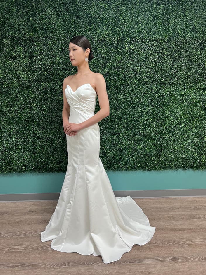 ウエディングドレス WMone